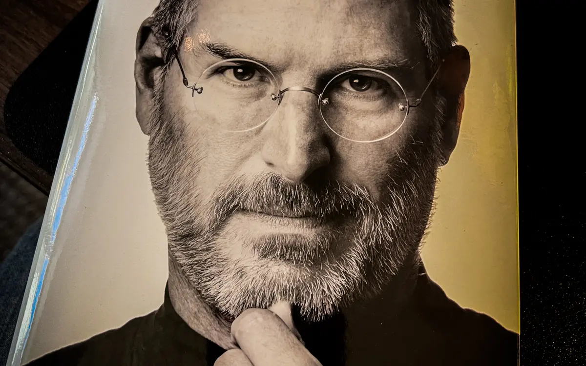 Five Bullet Review: Steve Jobs by Walter Isaacson (Book)